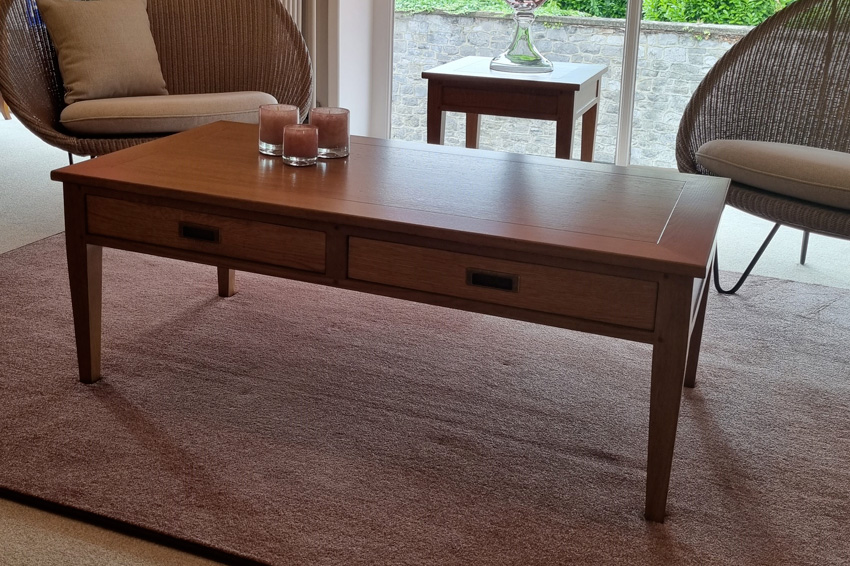 Barbier table de salon Lucas